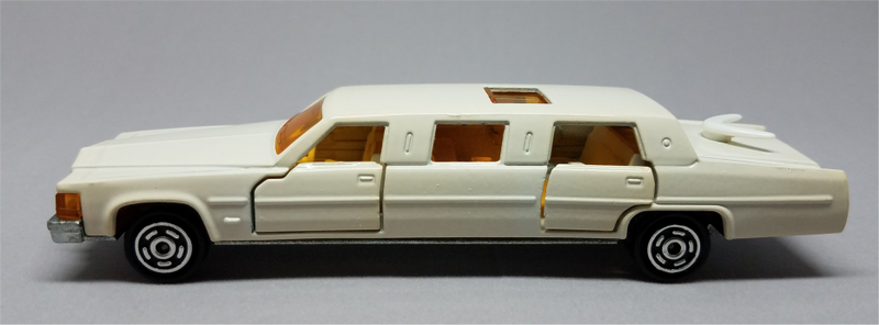 Illustration for article titled Surprise Saturday - Majorette Cadillac Limousine